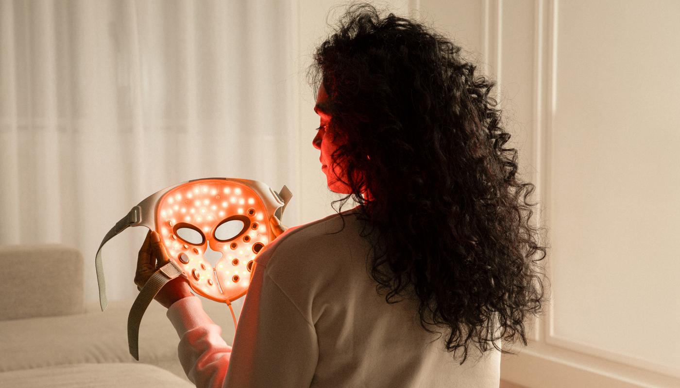 How to Use an EMS Face Mask: A Step-by-Step Guide