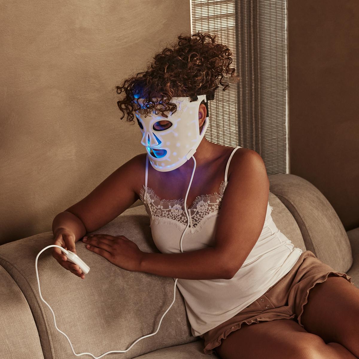 Benefits of LED Face Mask and light therapy