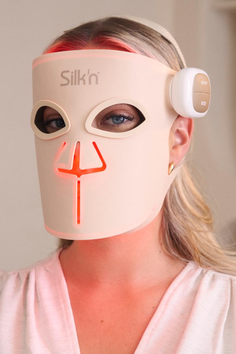 SIlk'n LED Face Mask Pro