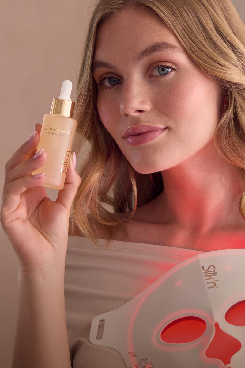 Buy EMS mask and get a free builder serum 