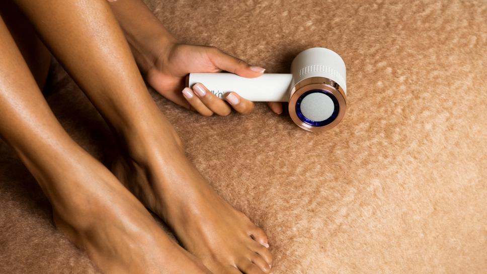 Electric foot file to remove calluses from feet: how to?